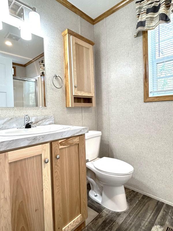 2024 Redman 101 122RENW-1666H22193  Home