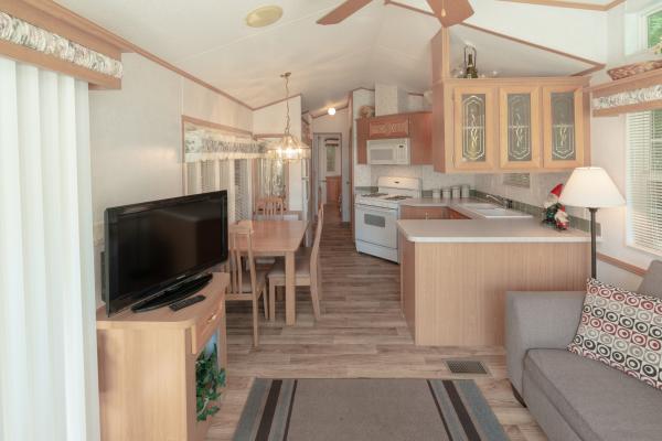 2004 Chariot RV Mobile Home