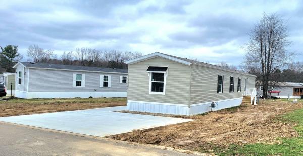2025 ADVENTURE HOMES 199 MOJAVE MODEL 6763B  Home