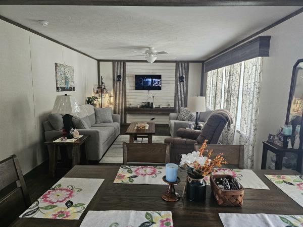 Photo 1 of 2 of home located at 6501 Germantown Rd #341 Middletown, OH 45042