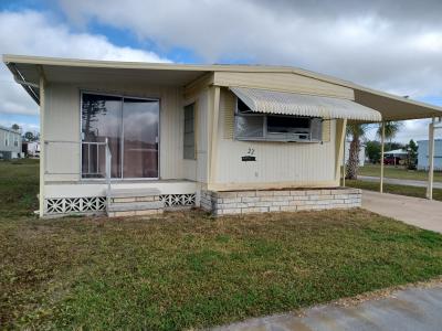 Photo 2 of 18 of home located at 22 Kingport Ave Palmetto, FL 34221