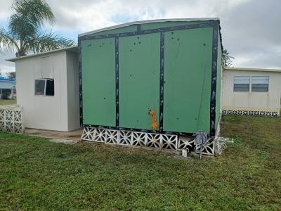 Photo 4 of 18 of home located at 22 Kingport Ave Palmetto, FL 34221