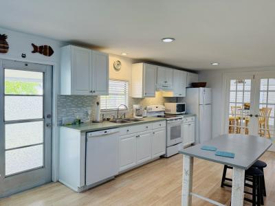 Photo 4 of 18 of home located at 170 Coral Lane Vero Beach, FL 32960