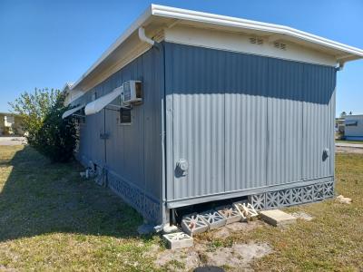 Photo 4 of 20 of home located at 5 Kingsport Ave Palmetto, FL 34221