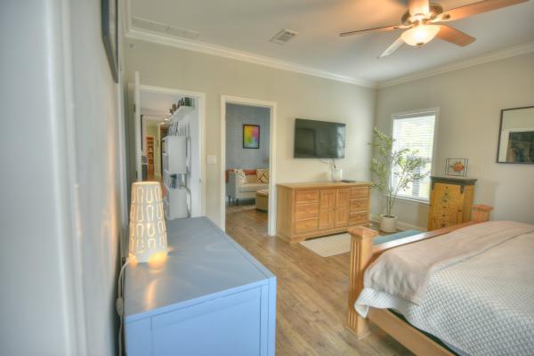 2015 Palm Hr.  Home