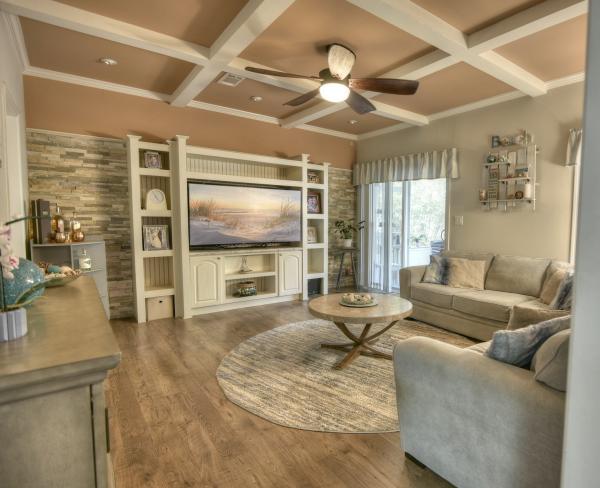 2015 Palm Hr.  Home