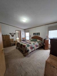 2002 Skyline Manufactured Home
