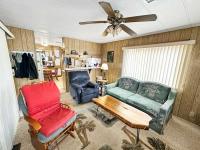 1972 SUMER Mobile Home