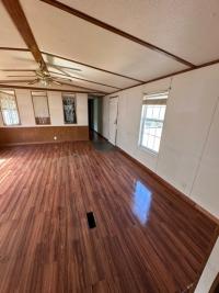 2000 BRISTOL Manufactured Home