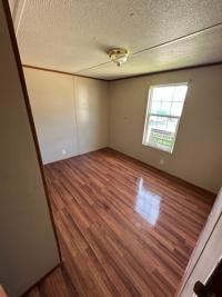 2000 BRISTOL Manufactured Home