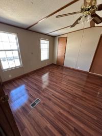 2000 BRISTOL Manufactured Home