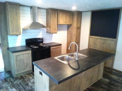 Photo 4 of 18 of home located at 31888 Hwy 75 Oneonta, AL 35121