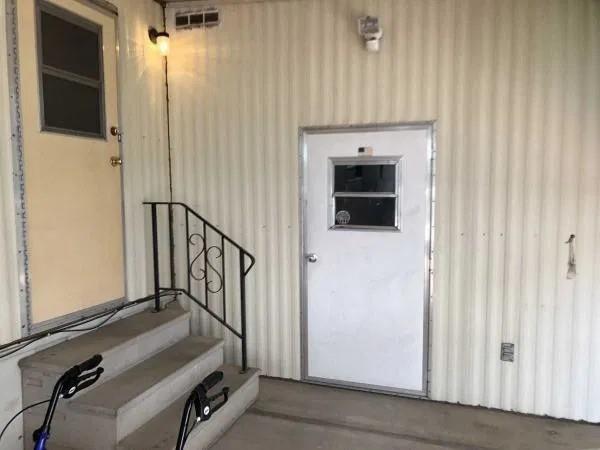 1980 Cavco Manufactured Home