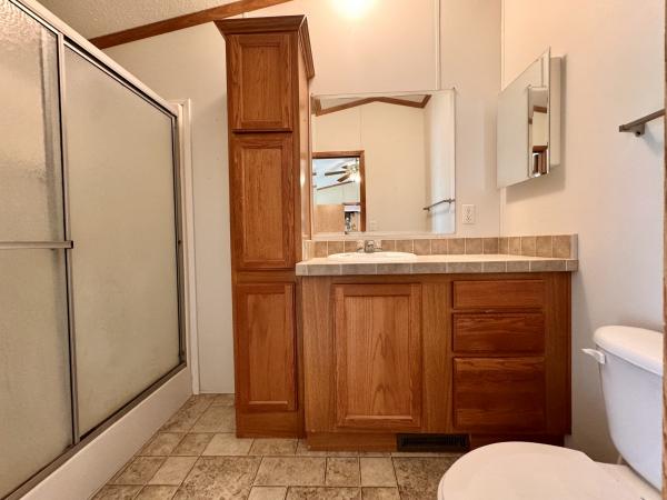 2005 Skyline ab Mobile Home