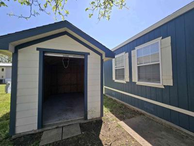 Photo 4 of 25 of home located at 709 North Collins Frwy, #70 #70 Howe, TX 75459