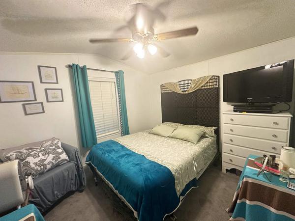 2005 Trnt Manufactured Home