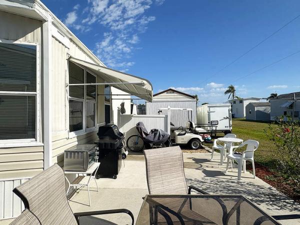 1990 Fleetwood Manufactured Home