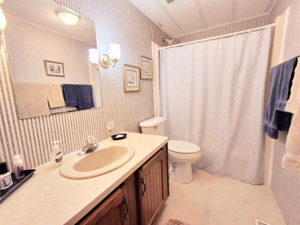 1985 Victorian Victorian Mobile Home