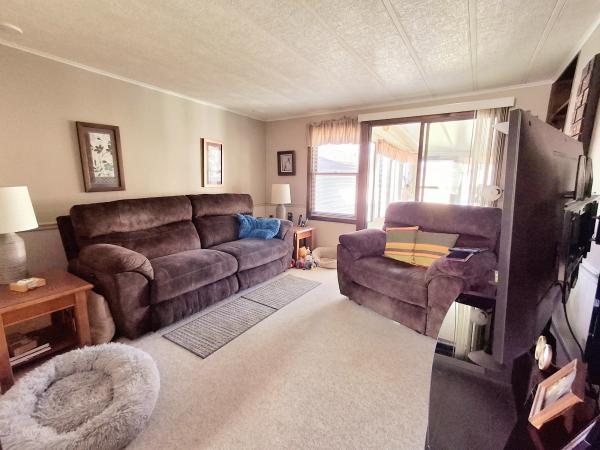 1985 Victorian Victorian Mobile Home
