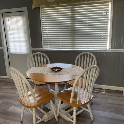 Photo 5 of 16 of home located at 3901 Bahia Vista St. #401 Sarasota, FL 34232