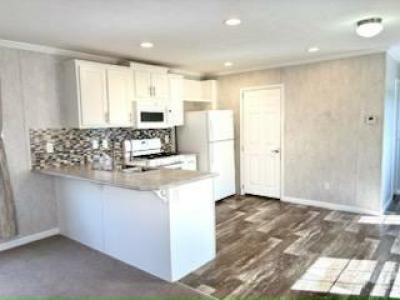 Photo 5 of 17 of home located at 118 Elmhurst Dr. Lockport, NY 14094
