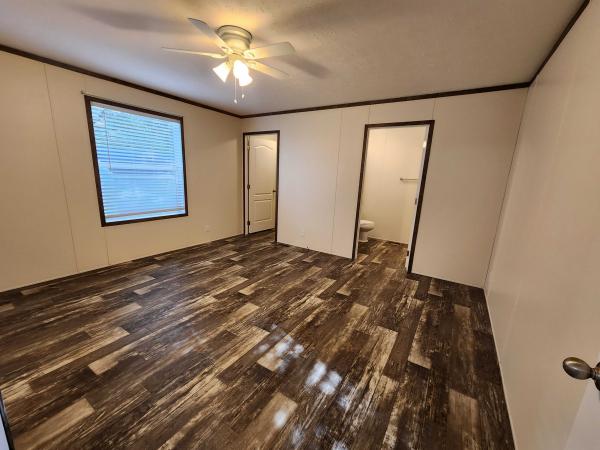 2020 Clayton - Wakarusa Mobile Home