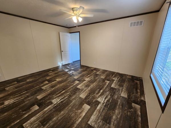2020 Clayton - Wakarusa Mobile Home