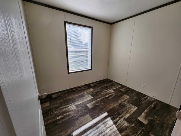 2020 Clayton - Wakarusa Mobile Home