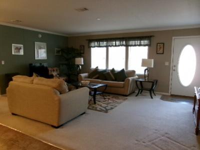 Photo 3 of 12 of home located at 7100 Ulmerton Rd Lot 1021 Largo, FL 33771