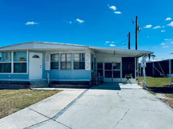 1975 MANOR Manufactured Home