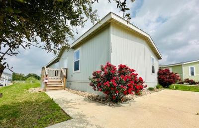 Mobile Home at 1220 Mink Loop Georgetown, TX 78626
