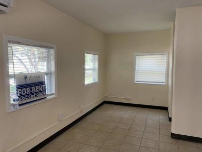 Mobile Home at 9 East Main St Mount Dora, FL 32757