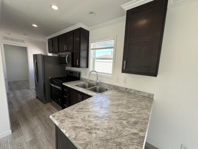 Mobile Home at 12 Canal Pontiac, MI 48341