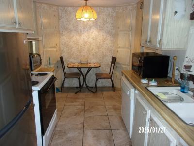 Photo 5 of 9 of home located at 3517 Woodcrest Drive Riverview, FL 33578