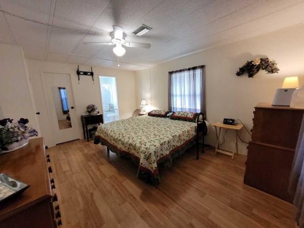 1980 Barr Manufactured Home