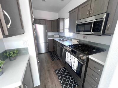 Photo 4 of 6 of home located at 13502 N Frontage Rd #218 Yuma, AZ 85367