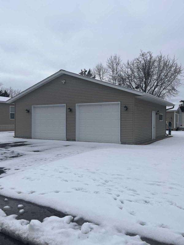 2004 Schult Manufactured Home