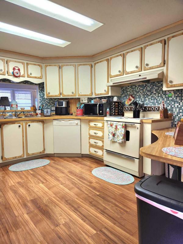 1982 Manufactured Home