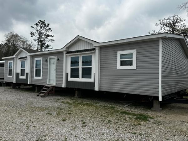 2019 BREEZE FARMHOUSE Mobile Home For Sale