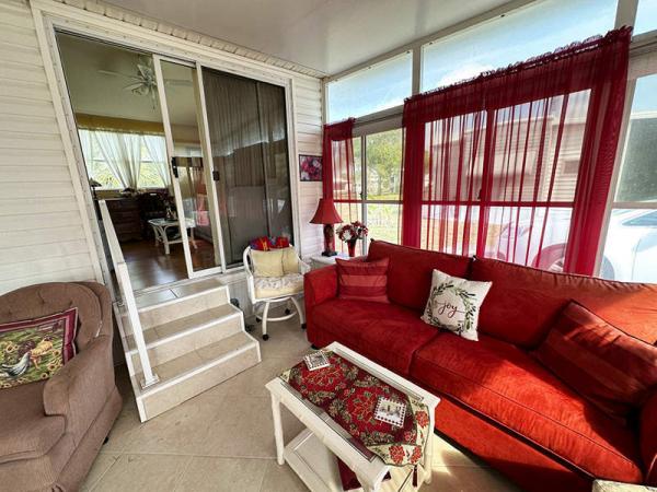 1992 Park Manufactured Home