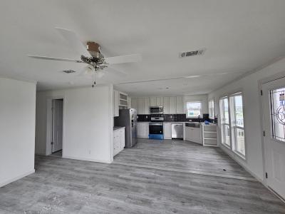 Photo 4 of 9 of home located at 214 Saddle Ranch Drive Kyle, TX 78640