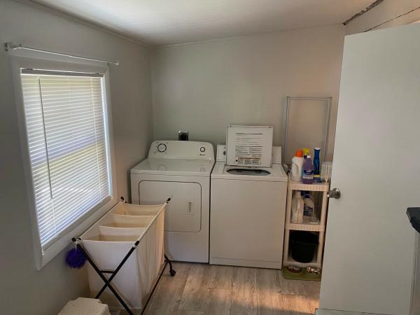 1978 HOME 7024 Mobile Home
