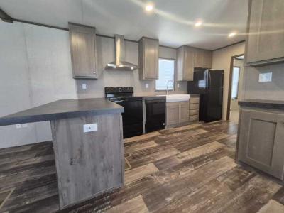 Photo 5 of 29 of home located at 204 Marie #Ma204 Conroe, TX 77301