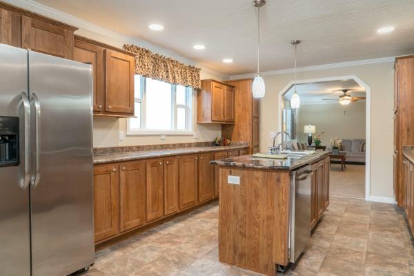 2023 CLAYTON - RUTLEDGE 348 25AVD28643BH23 - AVONDALE  Home