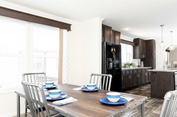 2023 CLAYTON - RUTLEDGE 348 25AVD28643BH23 - AVONDALE  Home