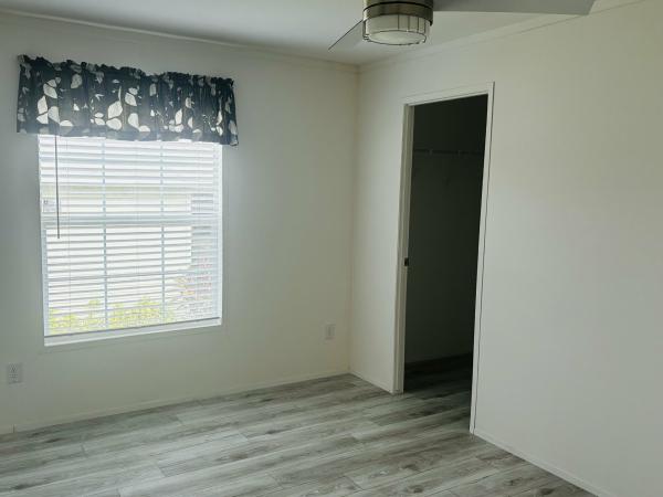 2023 RH2562E  Home