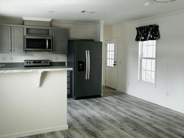2023 RH2562E  Home