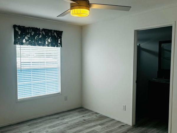 2023 RH2562E  Home