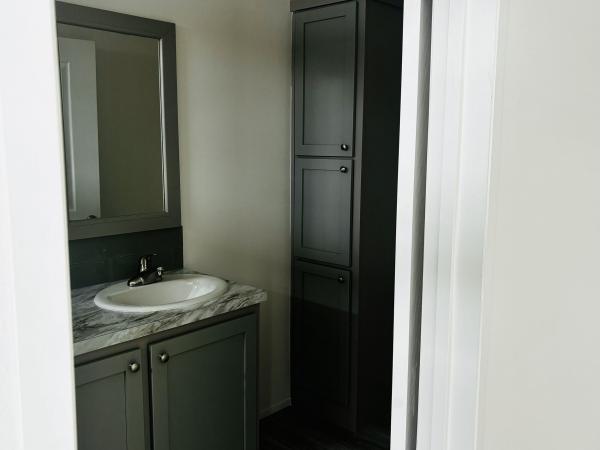2023 RH2562E  Home