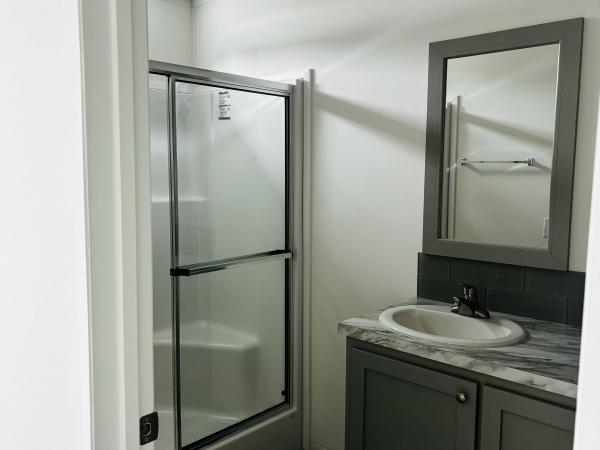 2023 RH2562E  Home